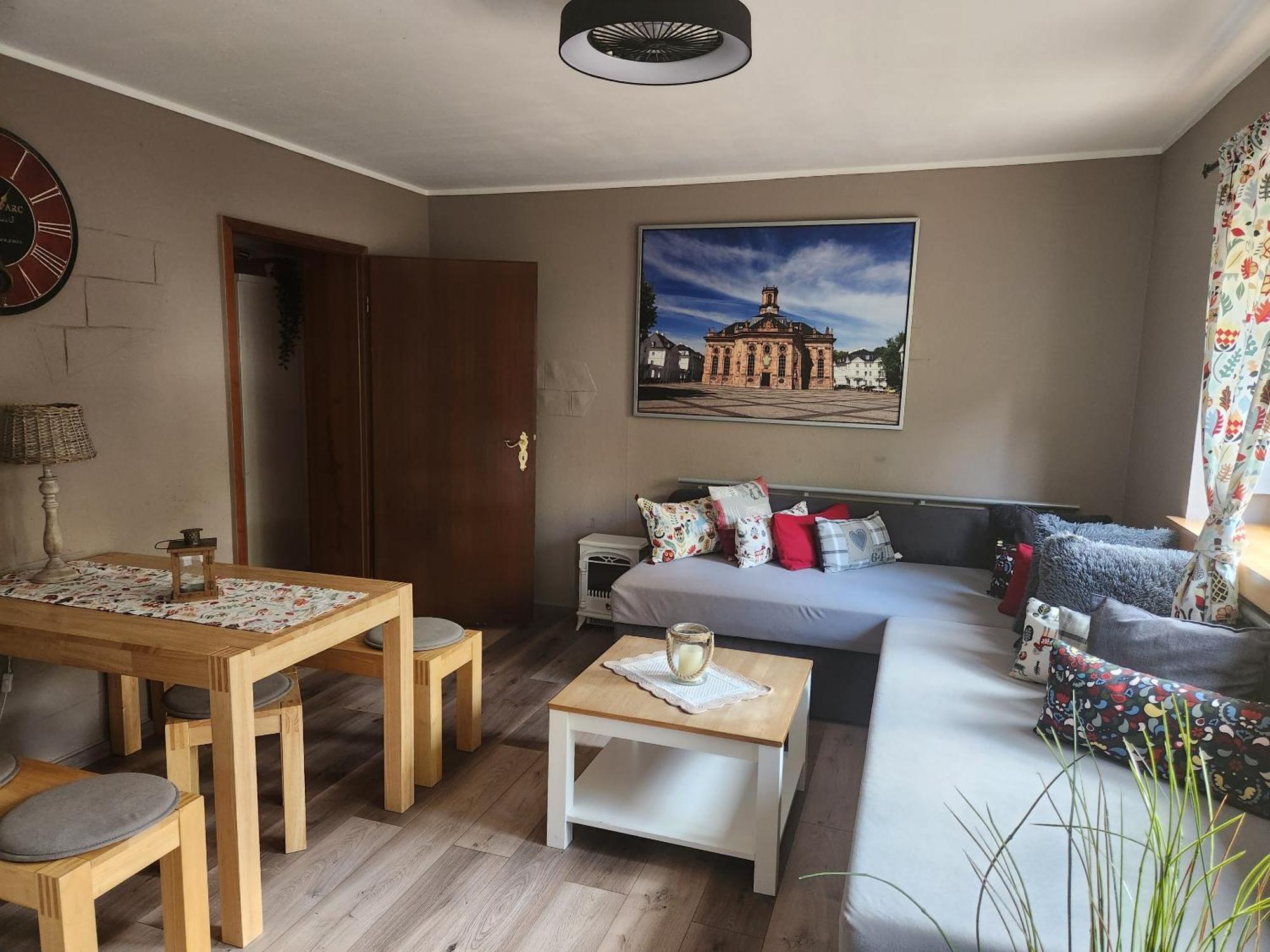 Salut Apartment *
